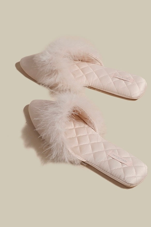 Satin slippers with Feathers in Pink